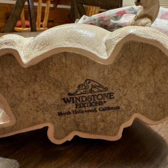 Flawless Vintage 1990’s White Winstone Unicorn Family set of 4 - Picture 10 of 17
